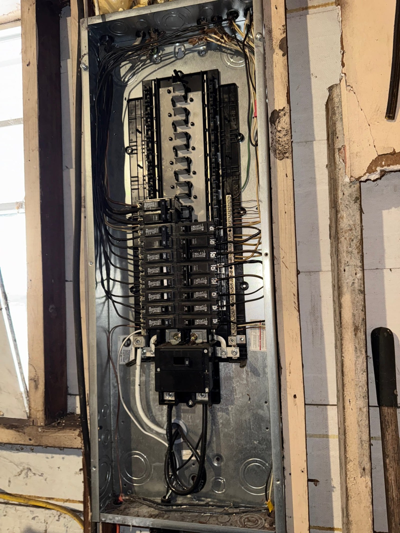 How Pro Repairs Restored Power in Tampa Home